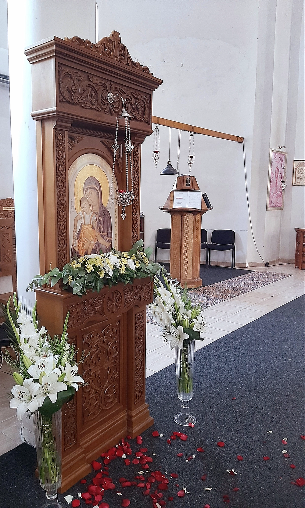 Богородица "Достојно јест" - Палић, Јована Јанковић